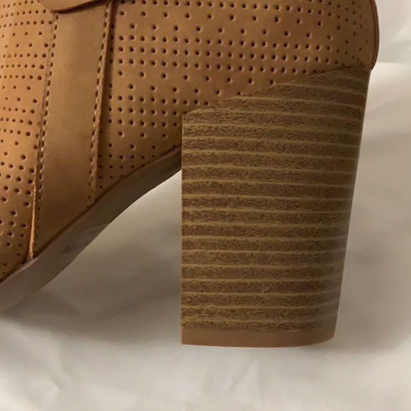 ⭐️ Qupid Open Toe Heels - Picture 6 of 10